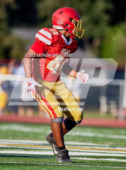 Thumbnail 1 in JV: Bishop Manogue @ Jesuit photogallery.