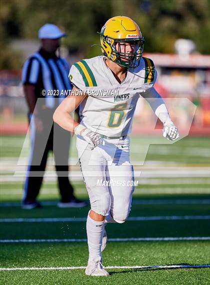 Thumbnail 2 in JV: Bishop Manogue @ Jesuit photogallery.