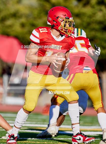 Thumbnail 3 in JV: Bishop Manogue @ Jesuit photogallery.