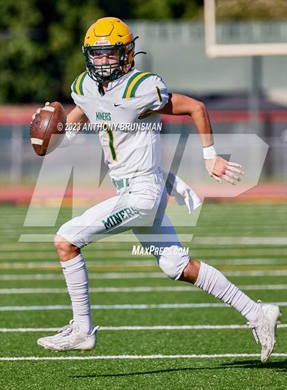 Thumbnail 3 in JV: Bishop Manogue @ Jesuit photogallery.