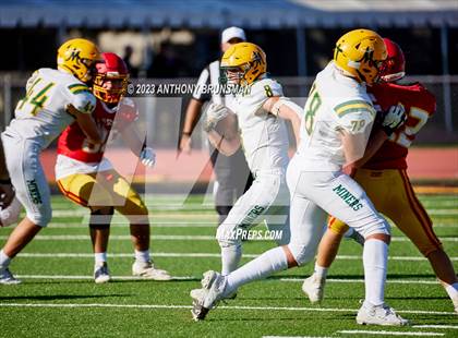 Thumbnail 1 in JV: Bishop Manogue @ Jesuit photogallery.