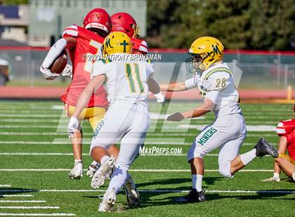 Thumbnail 3 in JV: Bishop Manogue @ Jesuit photogallery.