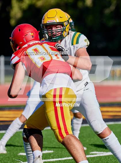Thumbnail 3 in JV: Bishop Manogue @ Jesuit photogallery.
