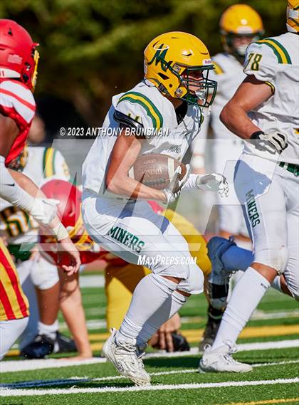 Thumbnail 1 in JV: Bishop Manogue @ Jesuit photogallery.