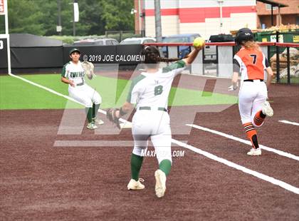 Thumbnail 1 in Incarnate Word vs St. Pius X (TAPPS Division I Bi-District) photogallery.