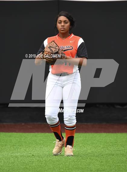 Thumbnail 3 in Incarnate Word vs St. Pius X (TAPPS Division I Bi-District) photogallery.