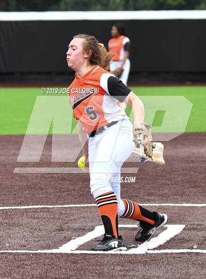 Thumbnail 3 in Incarnate Word vs St. Pius X (TAPPS Division I Bi-District) photogallery.