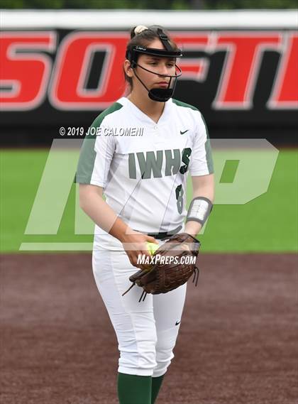 Thumbnail 3 in Incarnate Word vs St. Pius X (TAPPS Division I Bi-District) photogallery.