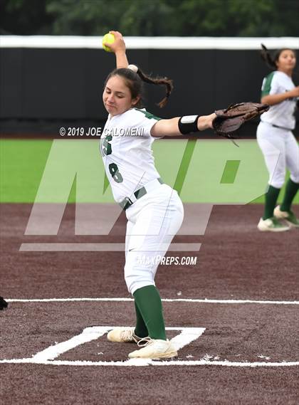 Thumbnail 3 in Incarnate Word vs St. Pius X (TAPPS Division I Bi-District) photogallery.