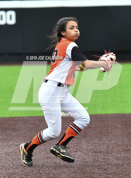 Thumbnail 1 in Incarnate Word vs St. Pius X (TAPPS Division I Bi-District) photogallery.