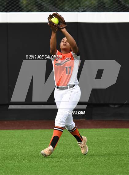 Thumbnail 2 in Incarnate Word vs St. Pius X (TAPPS Division I Bi-District) photogallery.