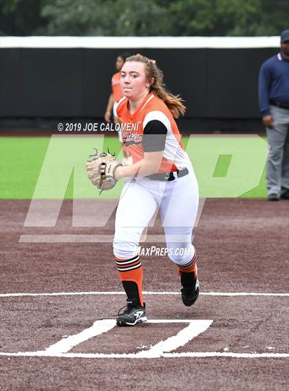 Thumbnail 3 in Incarnate Word vs St. Pius X (TAPPS Division I Bi-District) photogallery.
