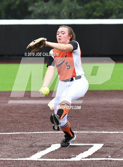 Thumbnail 1 in Incarnate Word vs St. Pius X (TAPPS Division I Bi-District) photogallery.