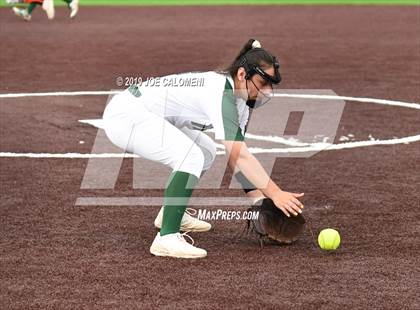 Thumbnail 2 in Incarnate Word vs St. Pius X (TAPPS Division I Bi-District) photogallery.