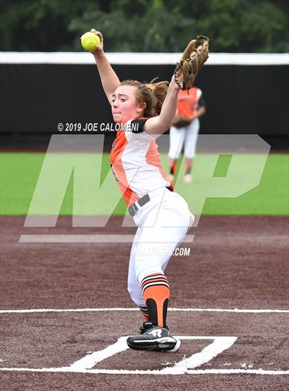 Thumbnail 1 in Incarnate Word vs St. Pius X (TAPPS Division I Bi-District) photogallery.