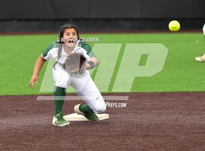 Thumbnail 3 in Incarnate Word vs St. Pius X (TAPPS Division I Bi-District) photogallery.