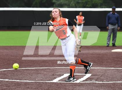 Thumbnail 1 in Incarnate Word vs St. Pius X (TAPPS Division I Bi-District) photogallery.