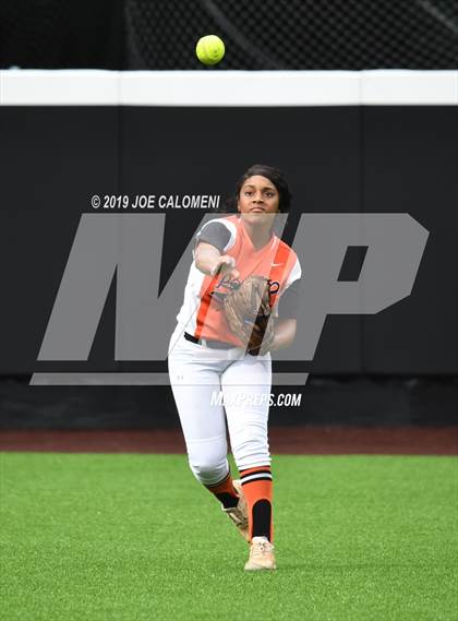 Thumbnail 2 in Incarnate Word vs St. Pius X (TAPPS Division I Bi-District) photogallery.