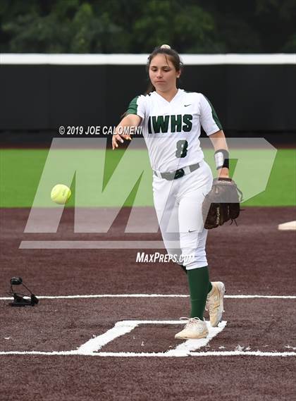 Thumbnail 3 in Incarnate Word vs St. Pius X (TAPPS Division I Bi-District) photogallery.