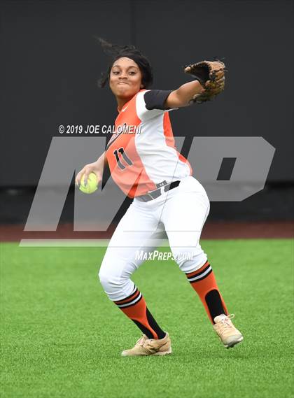Thumbnail 1 in Incarnate Word vs St. Pius X (TAPPS Division I Bi-District) photogallery.