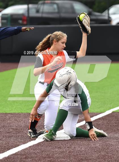 Thumbnail 2 in Incarnate Word vs St. Pius X (TAPPS Division I Bi-District) photogallery.