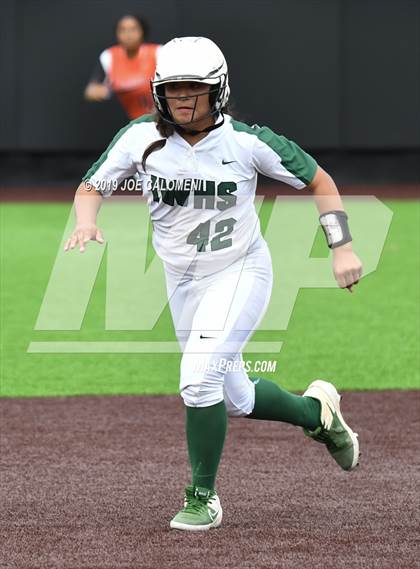Thumbnail 3 in Incarnate Word vs St. Pius X (TAPPS Division I Bi-District) photogallery.