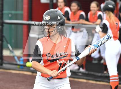 Thumbnail 3 in Incarnate Word vs St. Pius X (TAPPS Division I Bi-District) photogallery.