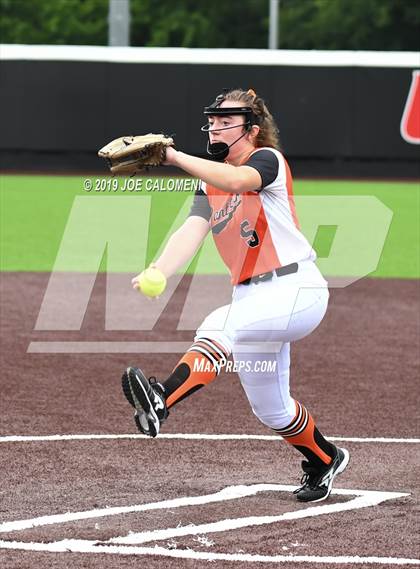 Thumbnail 2 in Incarnate Word vs St. Pius X (TAPPS Division I Bi-District) photogallery.