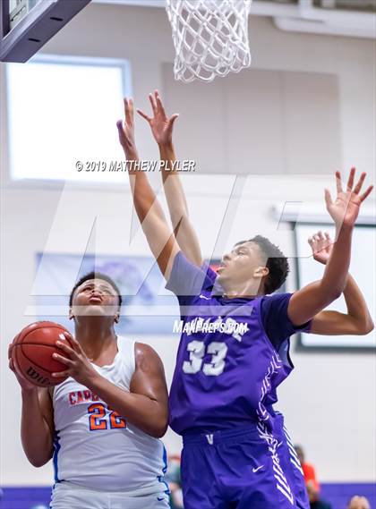 Thumbnail 3 in Cape Coral vs Village Christian Academy (Village Christian Holiday Tournament) photogallery.