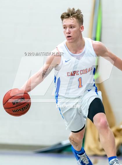 Thumbnail 1 in Cape Coral vs Village Christian Academy (Village Christian Holiday Tournament) photogallery.