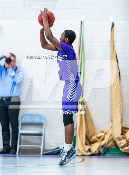 Thumbnail 2 in Cape Coral vs Village Christian Academy (Village Christian Holiday Tournament) photogallery.