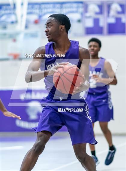 Thumbnail 3 in Cape Coral vs Village Christian Academy (Village Christian Holiday Tournament) photogallery.