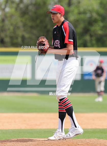 Thumbnail 3 in Westlake vs. Lake Travis photogallery.