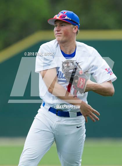 Thumbnail 2 in Westlake vs. Lake Travis photogallery.