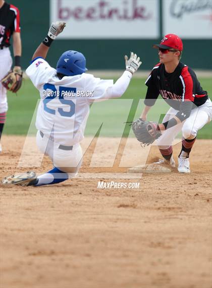Thumbnail 2 in Westlake vs. Lake Travis photogallery.