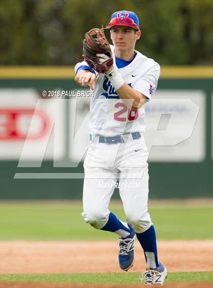 Thumbnail 2 in Westlake vs. Lake Travis photogallery.