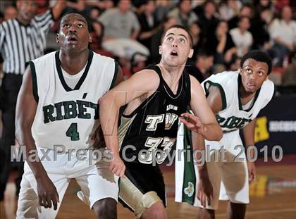 Thumbnail 3 in Ribet Academy vs. Tarbut V'torah (CIF SS D6AA Final) photogallery.