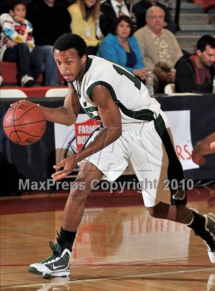 Thumbnail 1 in Ribet Academy vs. Tarbut V'torah (CIF SS D6AA Final) photogallery.