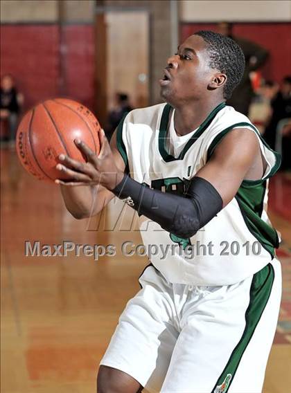 Thumbnail 2 in Ribet Academy vs. Tarbut V'torah (CIF SS D6AA Final) photogallery.