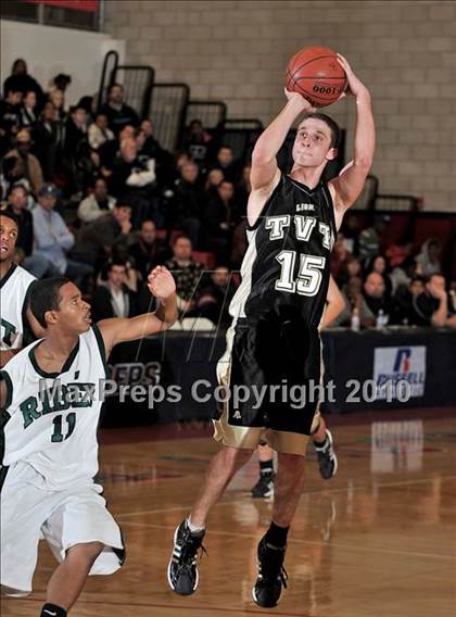 Thumbnail 1 in Ribet Academy vs. Tarbut V'torah (CIF SS D6AA Final) photogallery.