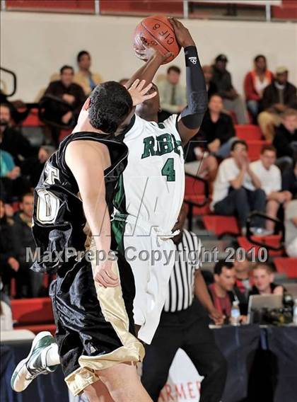 Thumbnail 1 in Ribet Academy vs. Tarbut V'torah (CIF SS D6AA Final) photogallery.