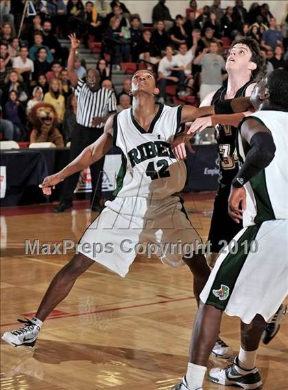 Thumbnail 3 in Ribet Academy vs. Tarbut V'torah (CIF SS D6AA Final) photogallery.