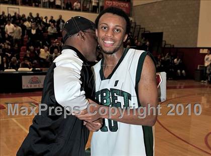 Thumbnail 3 in Ribet Academy vs. Tarbut V'torah (CIF SS D6AA Final) photogallery.