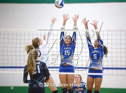 Thumbnail 3 in Clovis vs. Villa Park (Durango Fall Classic) photogallery.