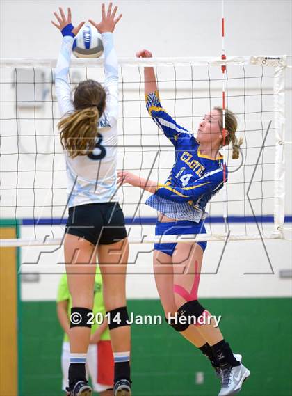 Thumbnail 1 in Clovis vs. Villa Park (Durango Fall Classic) photogallery.