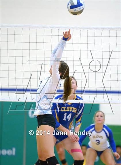Thumbnail 2 in Clovis vs. Villa Park (Durango Fall Classic) photogallery.