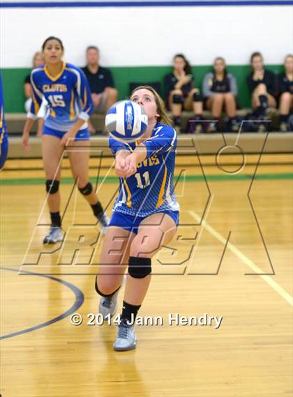 Thumbnail 3 in Clovis vs. Villa Park (Durango Fall Classic) photogallery.