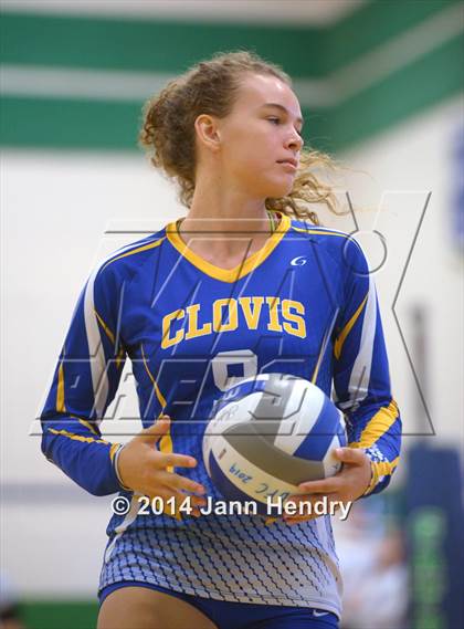 Thumbnail 2 in Clovis vs. Villa Park (Durango Fall Classic) photogallery.