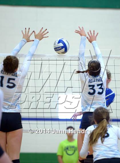 Thumbnail 1 in Clovis vs. Villa Park (Durango Fall Classic) photogallery.