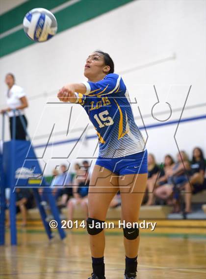 Thumbnail 2 in Clovis vs. Villa Park (Durango Fall Classic) photogallery.